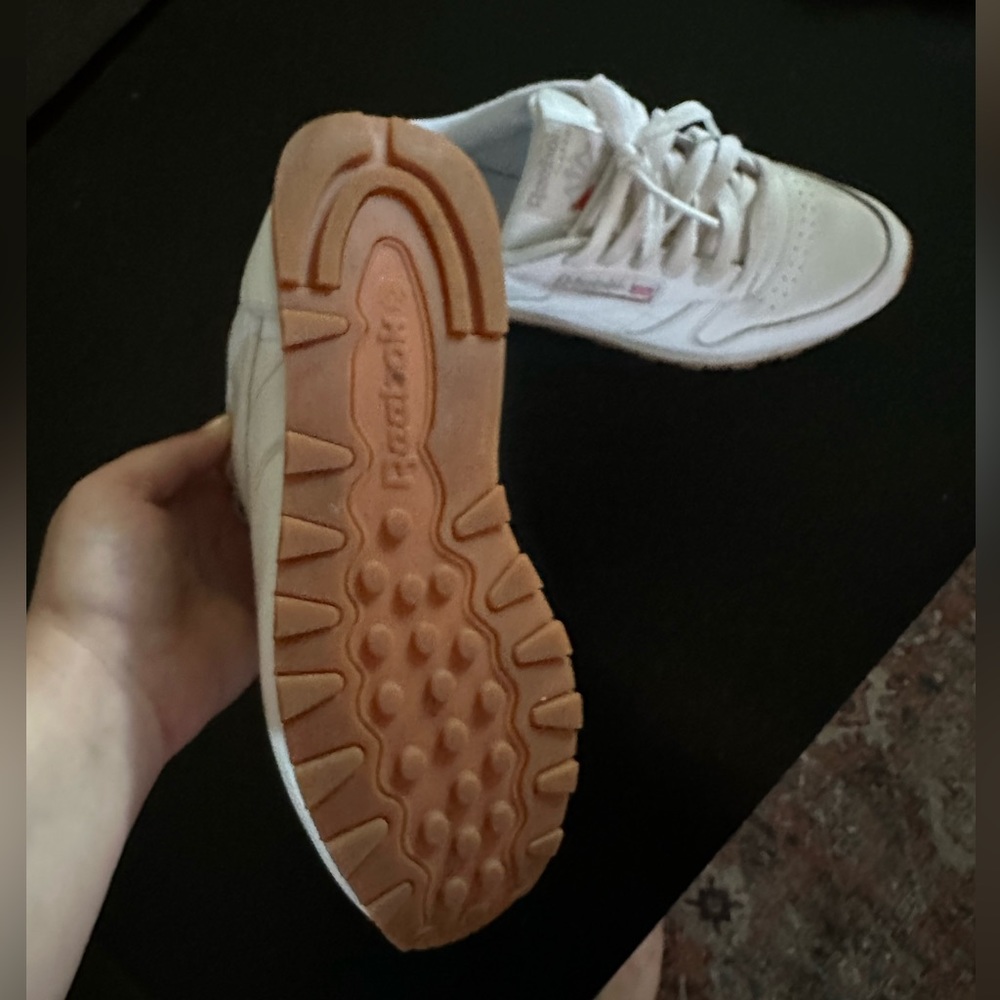 Classic Reebok shoes - Picture 10 of 10